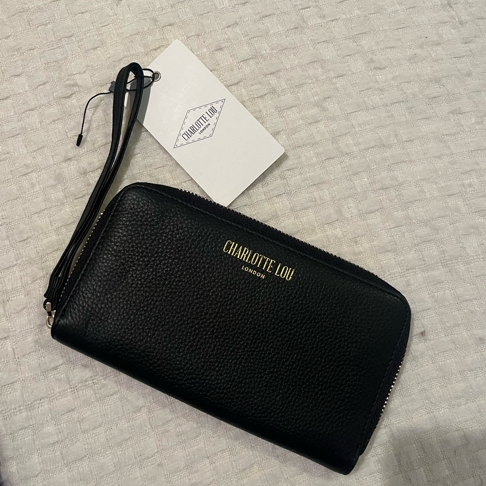 Wallet wristlet